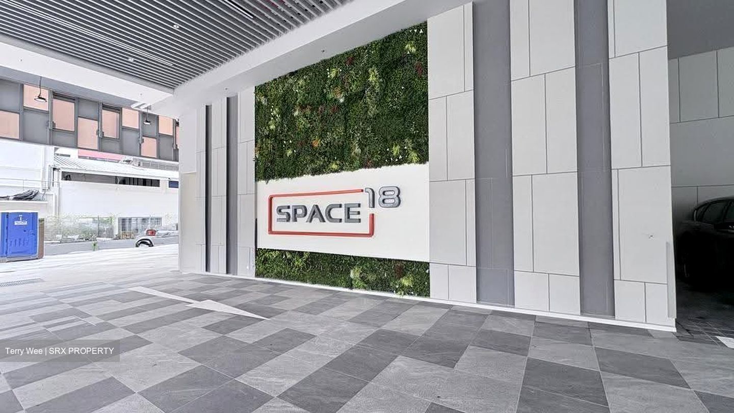 Space 18 (D12), Factory #634492841